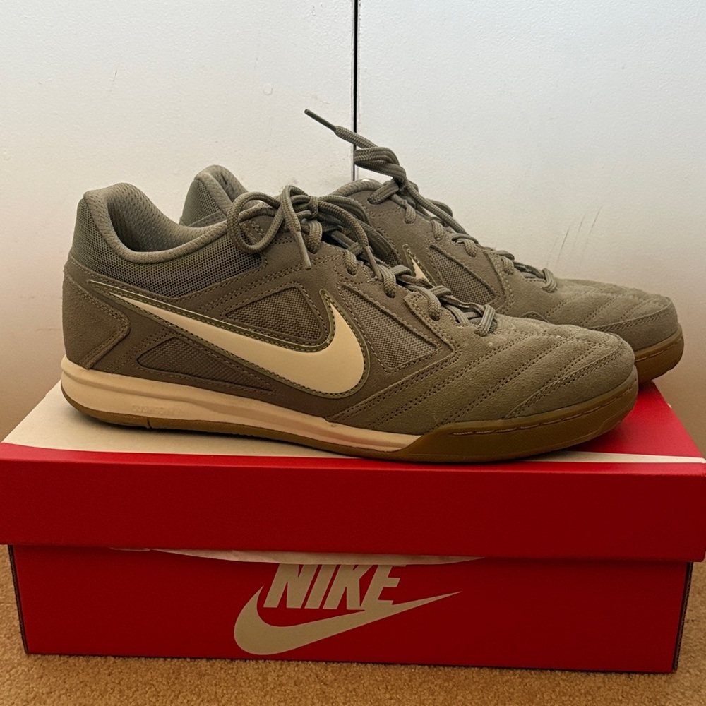 Nike Men's GATO